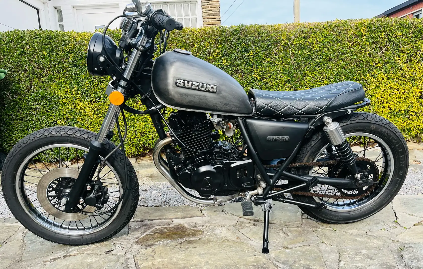 Suzuki GN 250 - 2