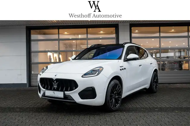 Maserati Grecale Modena Hybrid MY24 Pano ADAS Led 360 20"