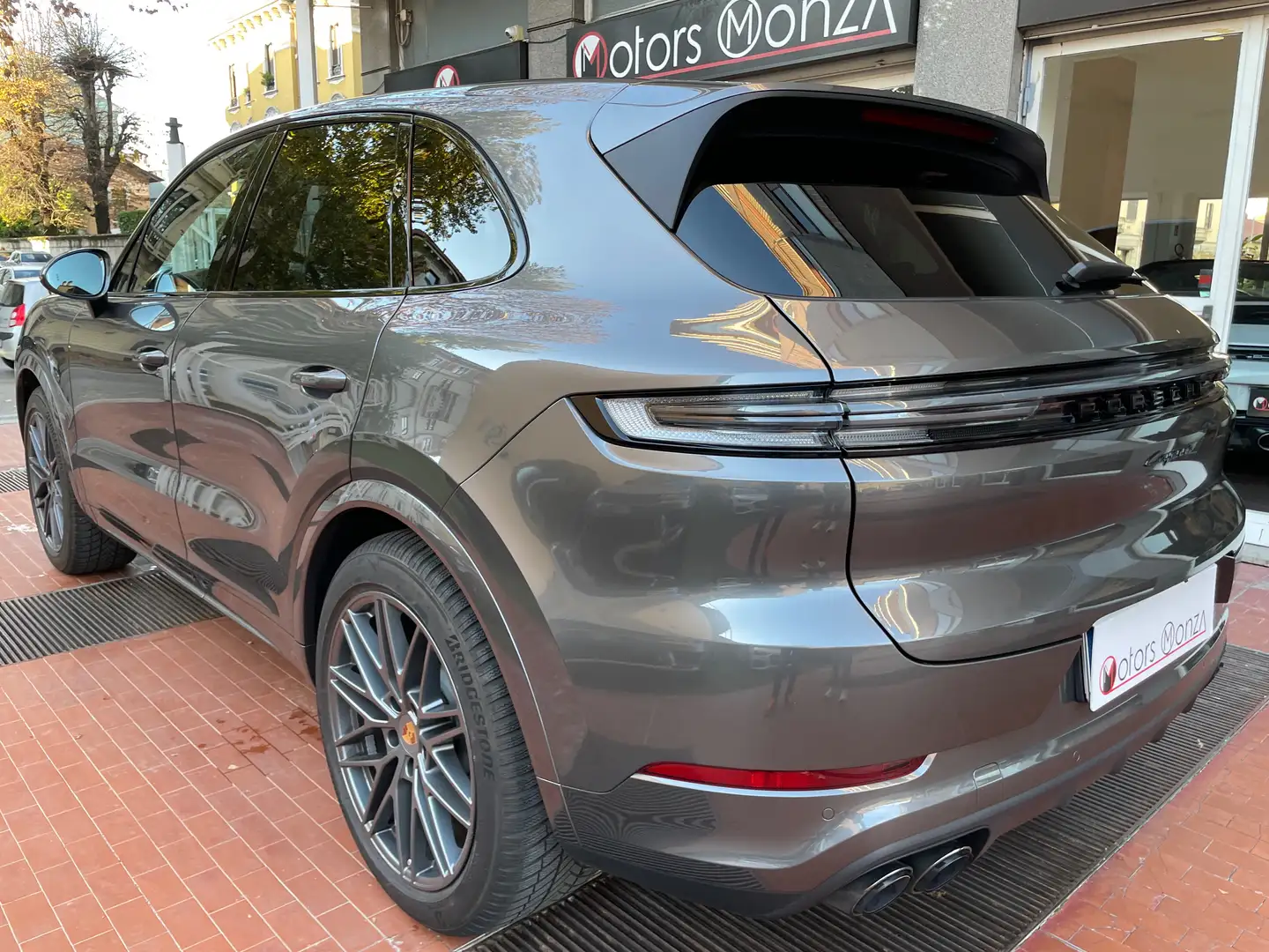 Porsche Cayenne 3.0 -2024- 354 cv tiptronic - tetto panoramico Grigio - 1