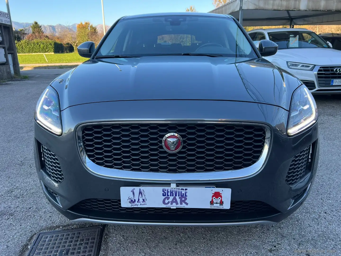 Jaguar E-Pace 2.0D 150CV AWD aut. S Grigio - 2