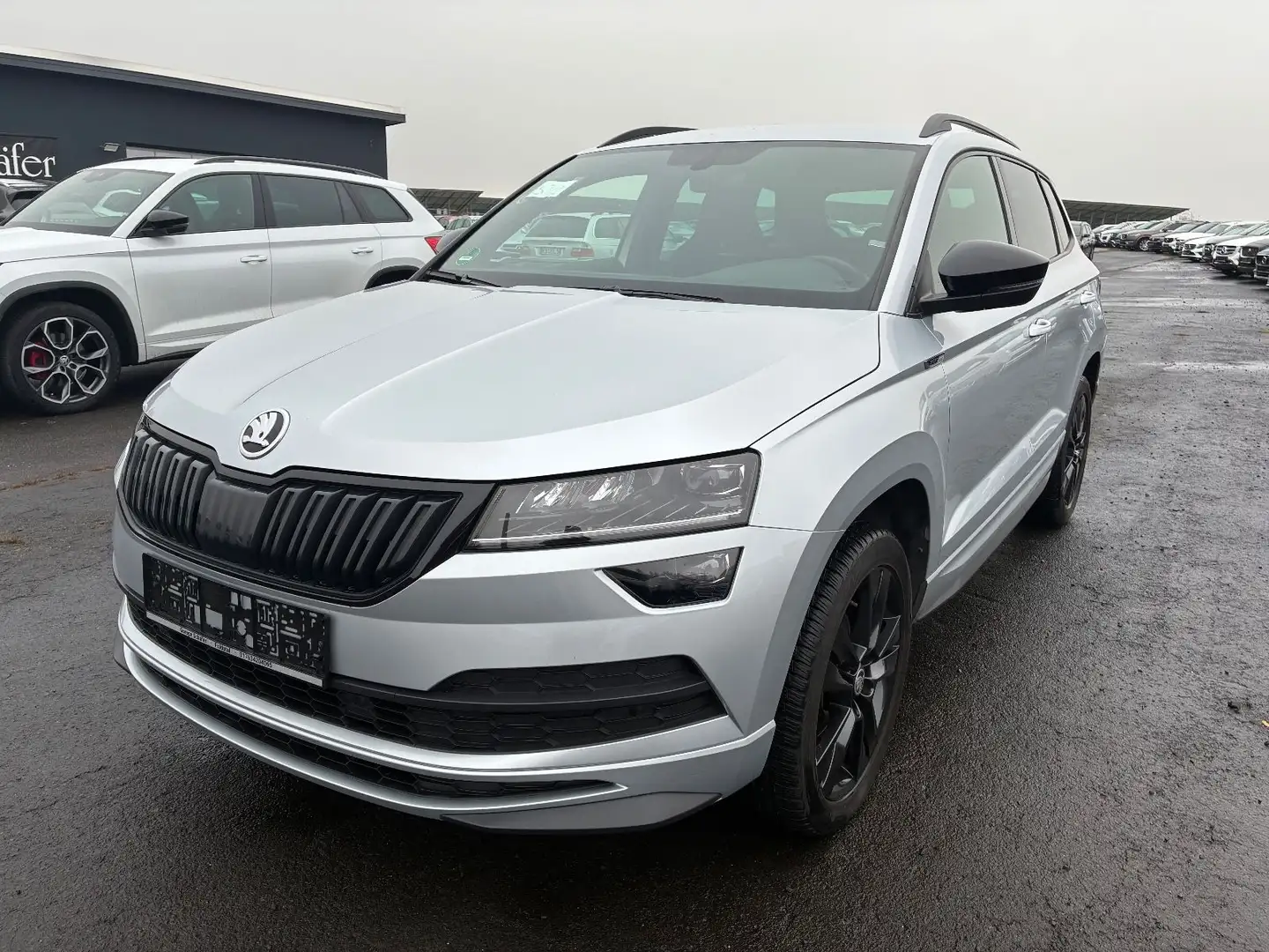 Skoda Karoq Sportline DSG Digital LED Kamera CarPlay Argent - 1