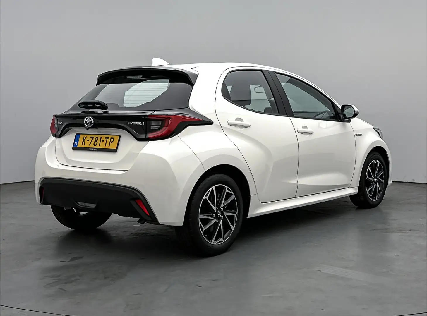 Toyota Yaris 1.5 Hybrid Dynamic | 1e Eigenaar | Dealer onderhou Bianco - 2