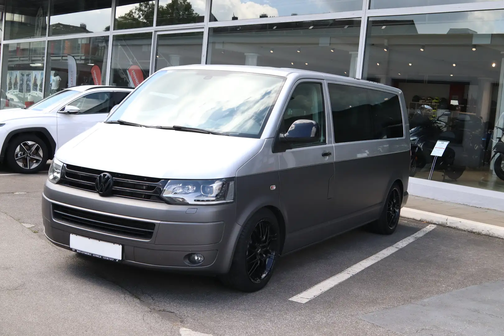 Volkswagen T5 Multivan Caravelle Comfortline lang 4Motion*UMBAU*ZUBEHÖ Gris - 2