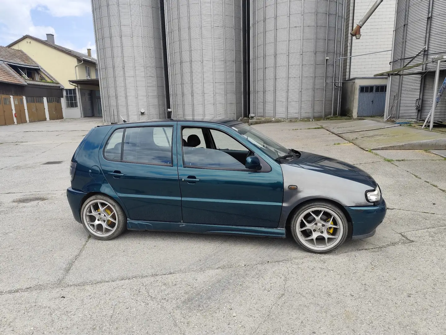 Volkswagen Polo 16V - 2