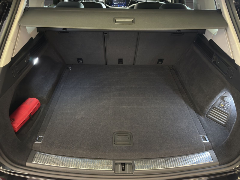 Volkswagen Touareg Elegance 3.0 V6 eHybrid 4MOTION 250 kW 8 — photo 15