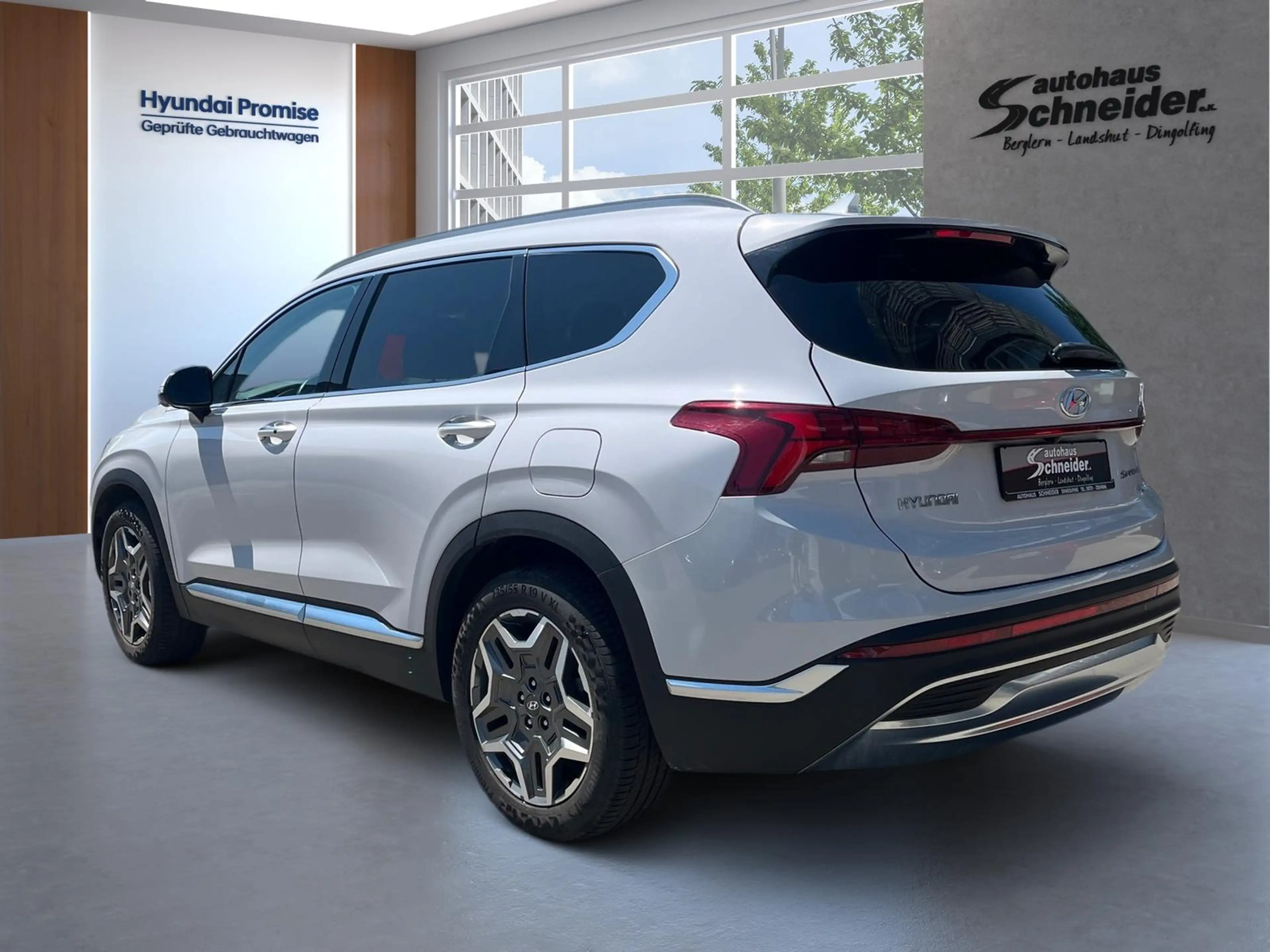Hyundai SANTA FE 1.6 TGDi PHEV 4WD SIGNATURE 360°/ACC/HuD/LED/EHK/D — photo 3