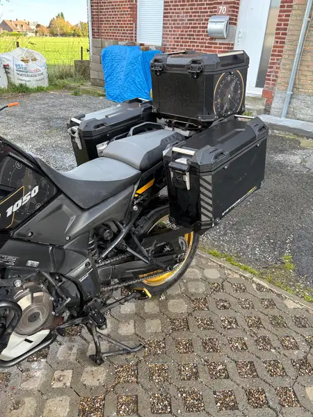 Suzuki V-Strom 1050 - foto 8
