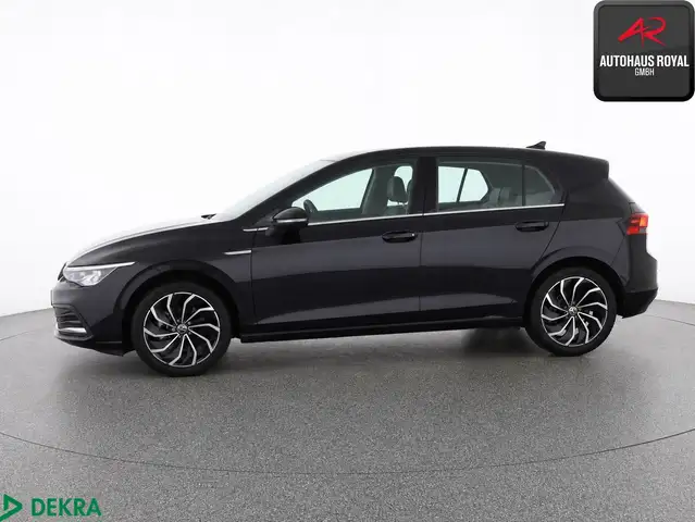 Volkswagen Golf view 2