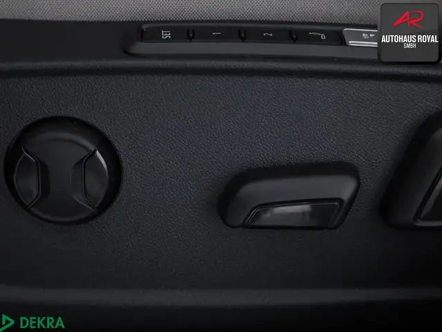 Volkswagen Golf view 22