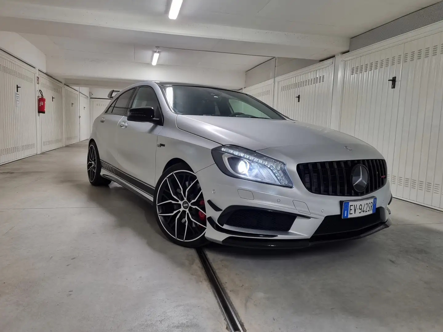 Mercedes-Benz A 45 AMG Classe A - W176 4matic 360cv auto E6 Argento - 1