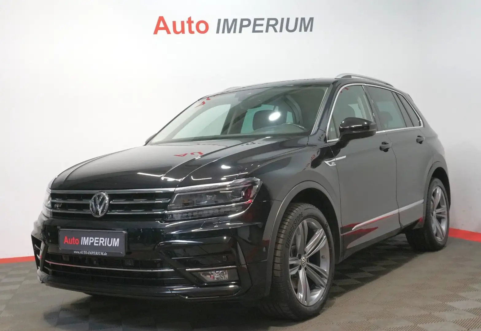Volkswagen Tiguan R-Line 4Motion 2.0 TSI*PANORAMA*360°*AHK Schwarz - 1