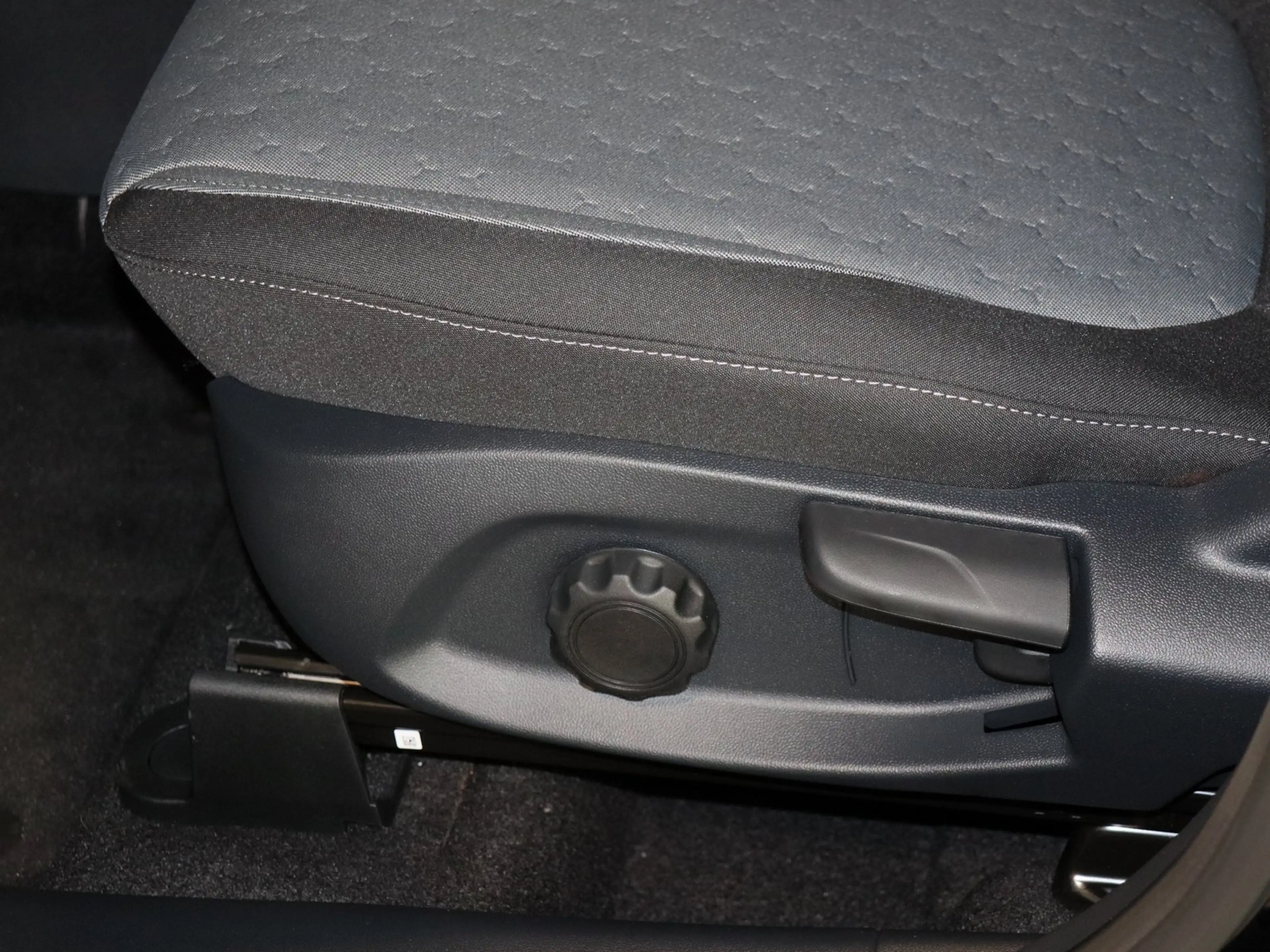 Ford Tourneo Courier Titanium Automatik — photo 14
