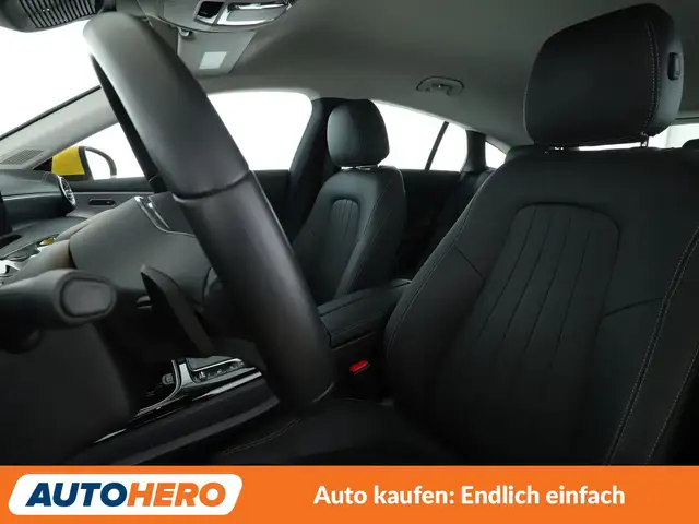 Mercedes-Benz Cla view 10