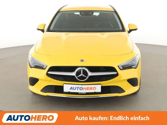 Mercedes-Benz Cla view 9