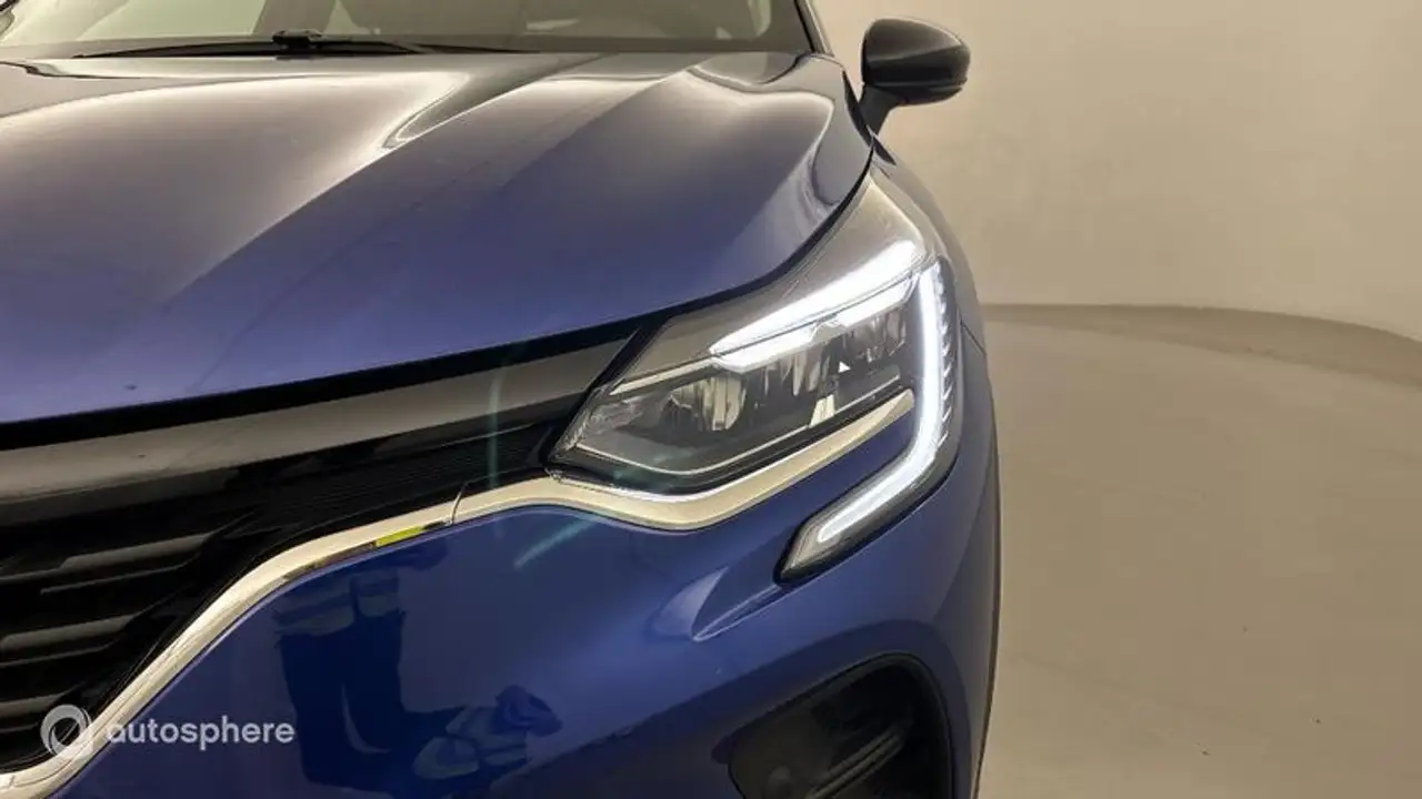 Renault Captur — photo 17
