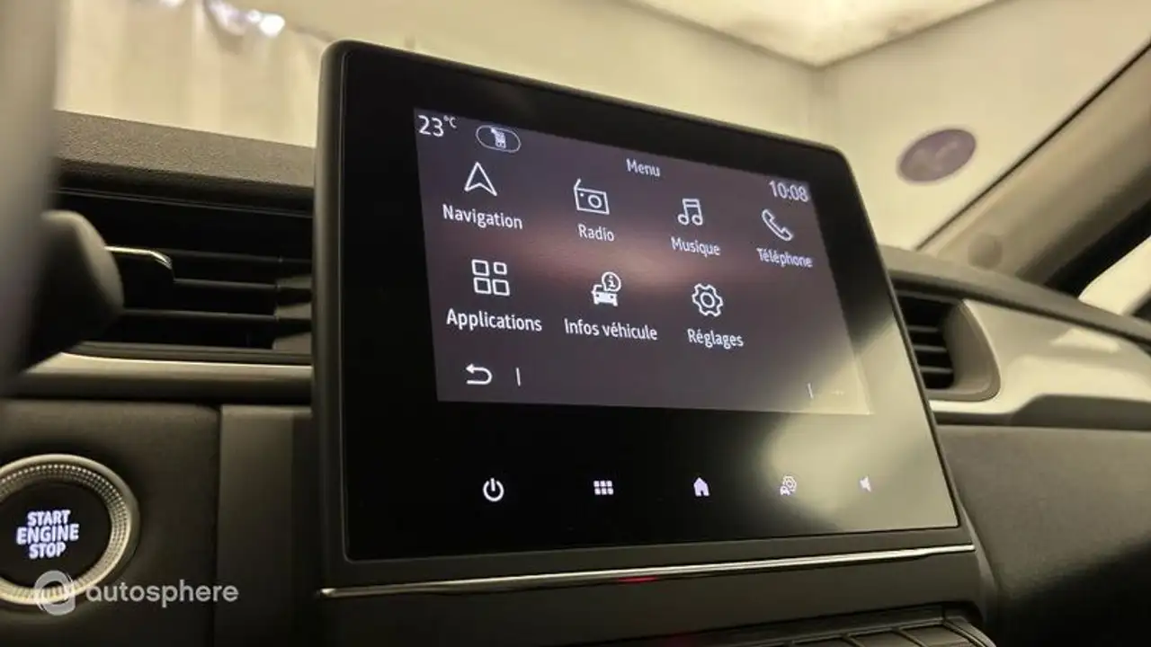 Renault Captur — photo 19