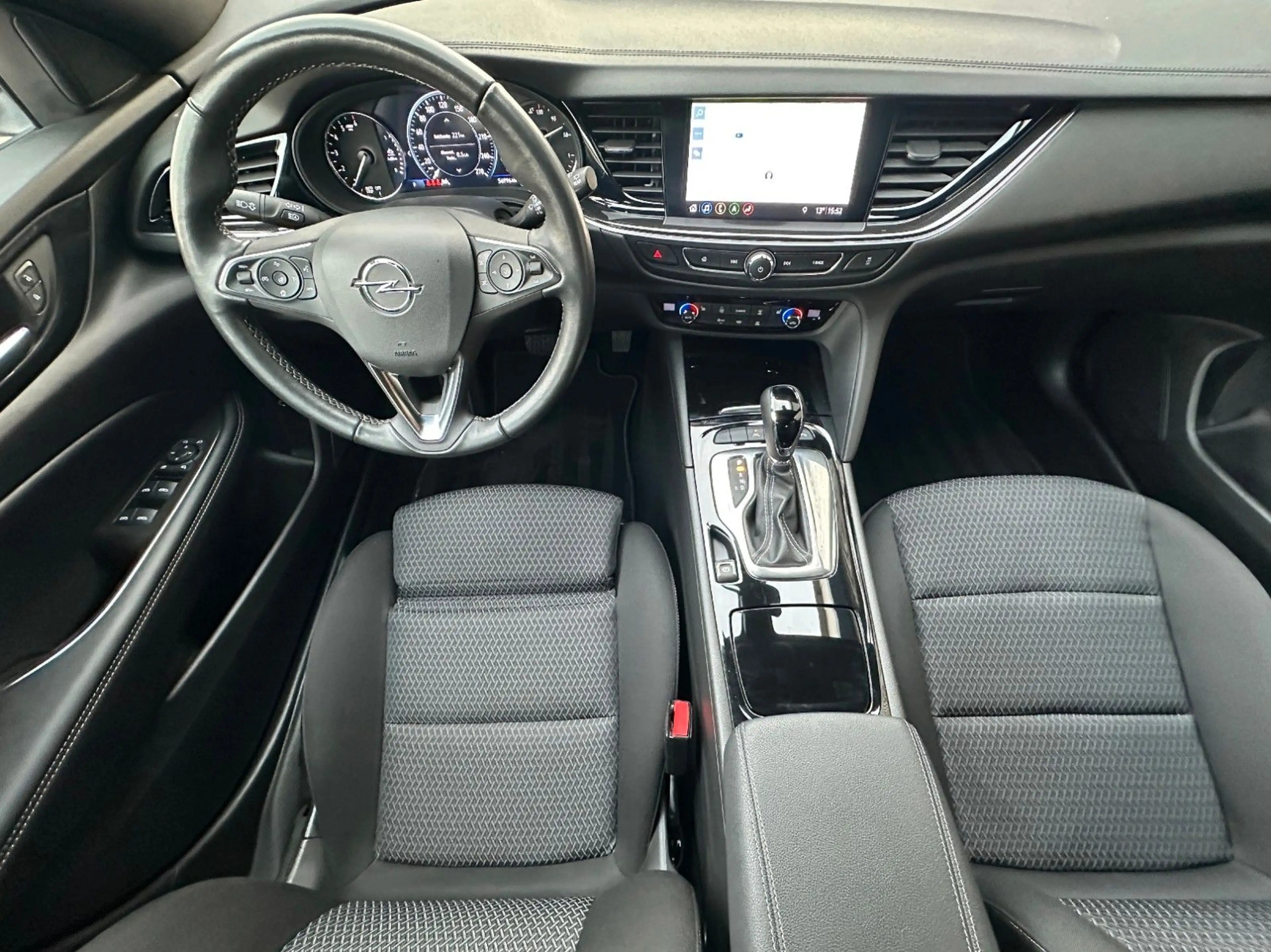 Opel Insignia B Sports Tourer*MATRIX-LED*KAMERA*AHK* — photo 11