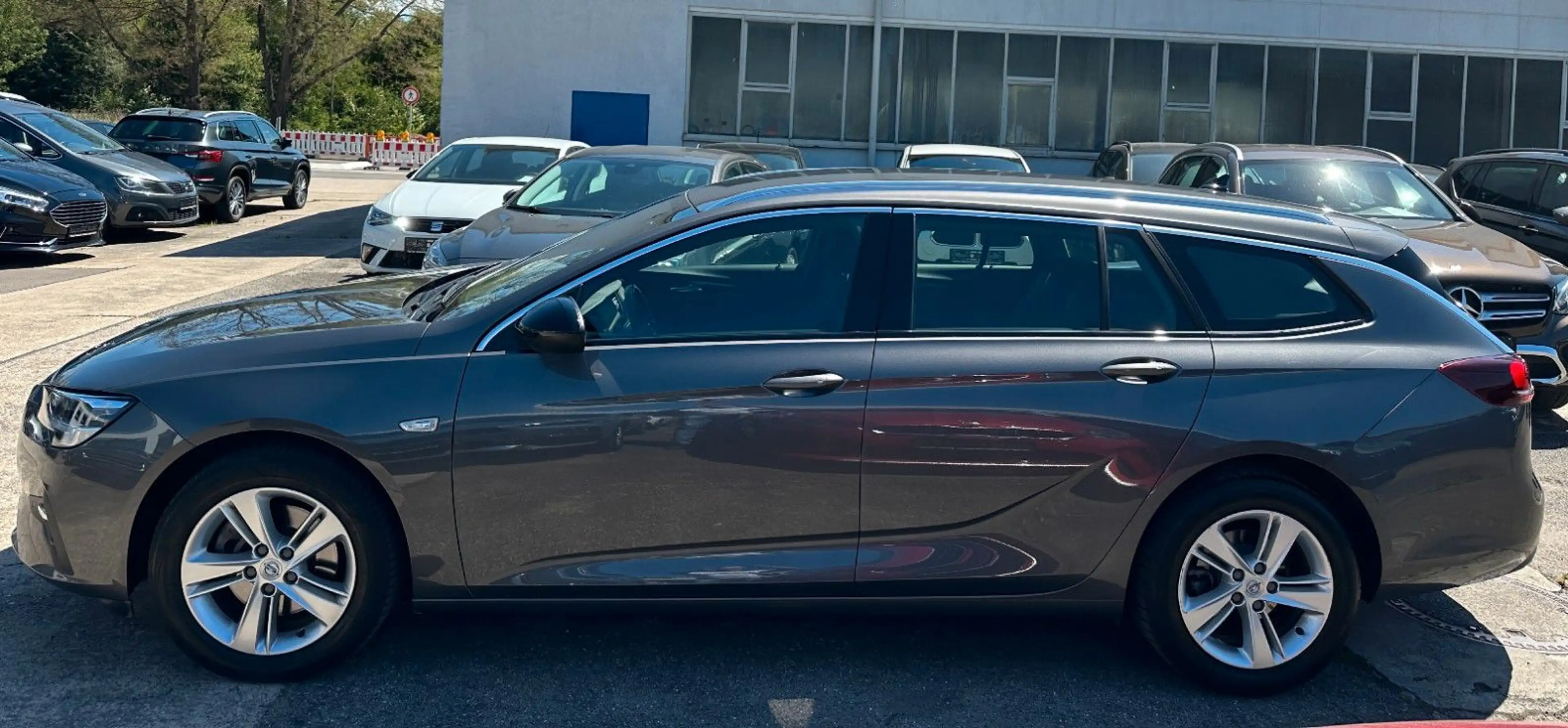 Opel Insignia B Sports Tourer*MATRIX-LED*KAMERA*AHK* — photo 3
