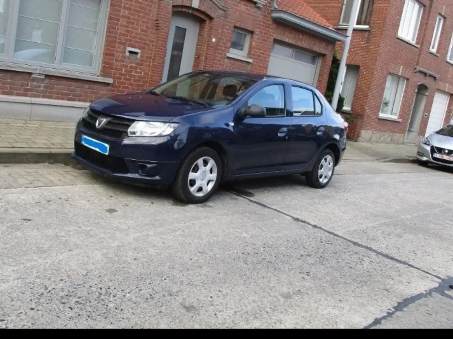 Dacia Logan 1.2 16V 75 Синій - 1