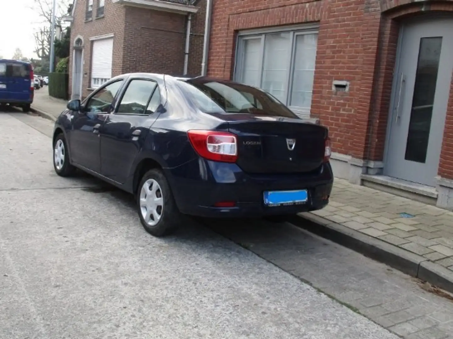 Dacia Logan 1.2 16V 75 Bleu - 2