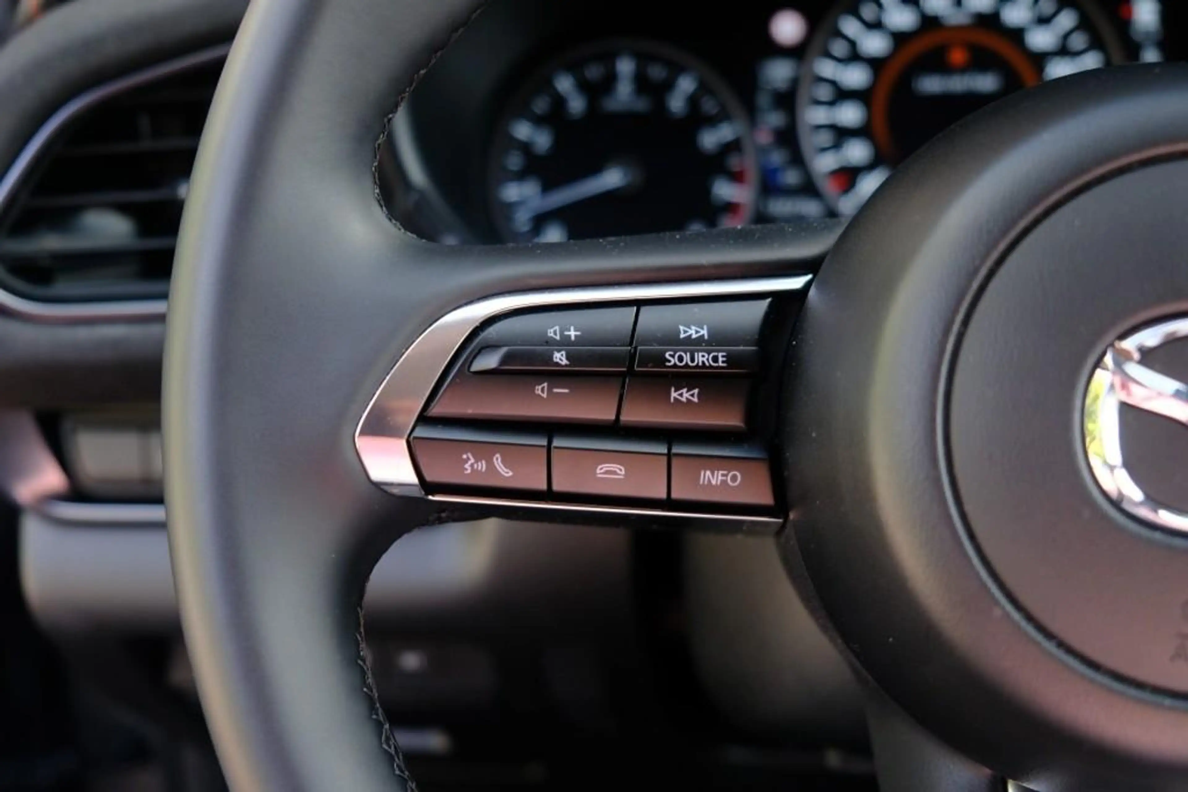 Mazda CX-30 2.5 e-SkyActiv-G M Hybrid 140pk Aut. Nagisa - Head — photo 9