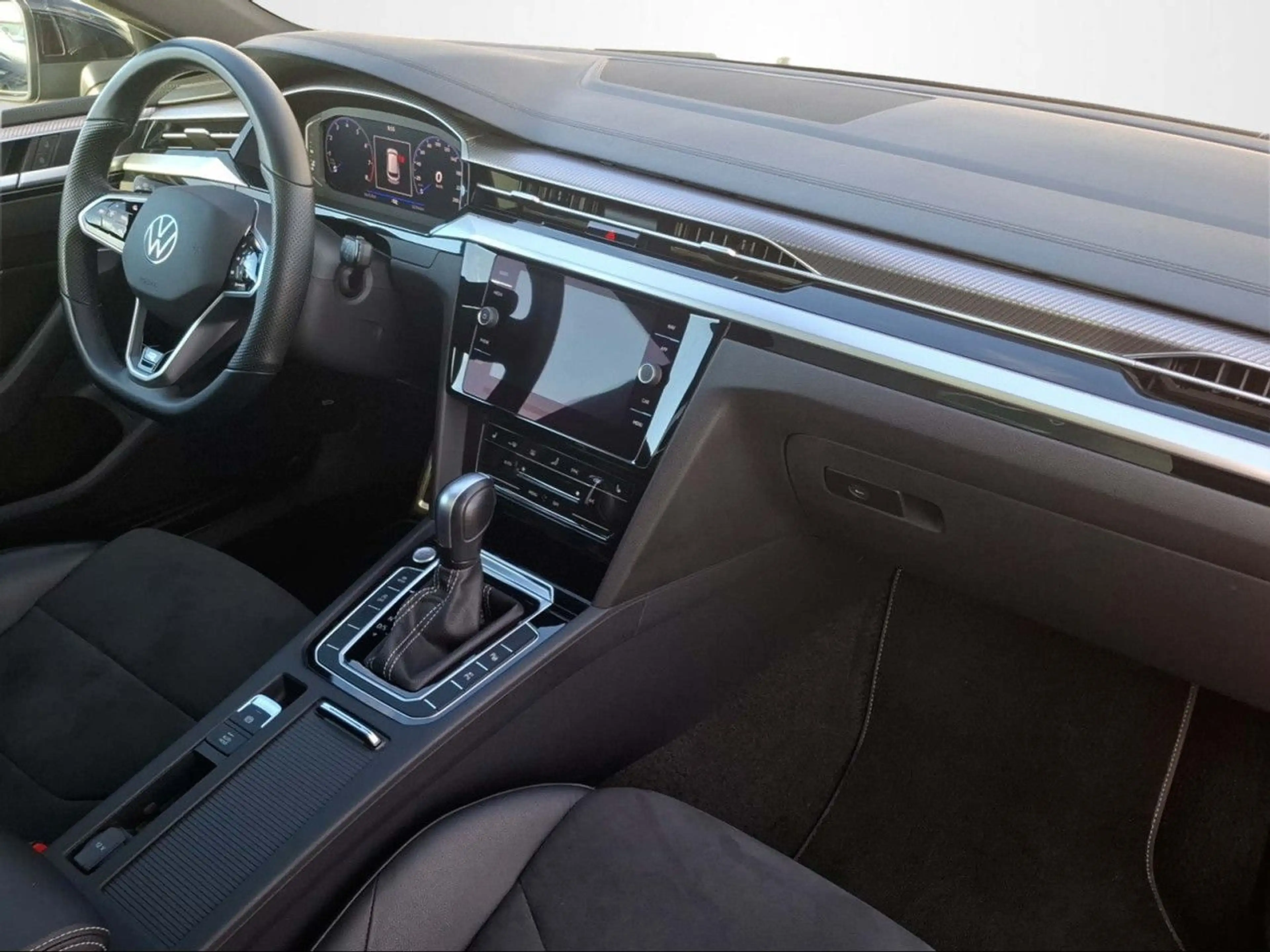 Volkswagen Arteon SHOOTINGBRAKE 2.0 TSI R-LINE+IQ.LIGHT+PANO — photo 11