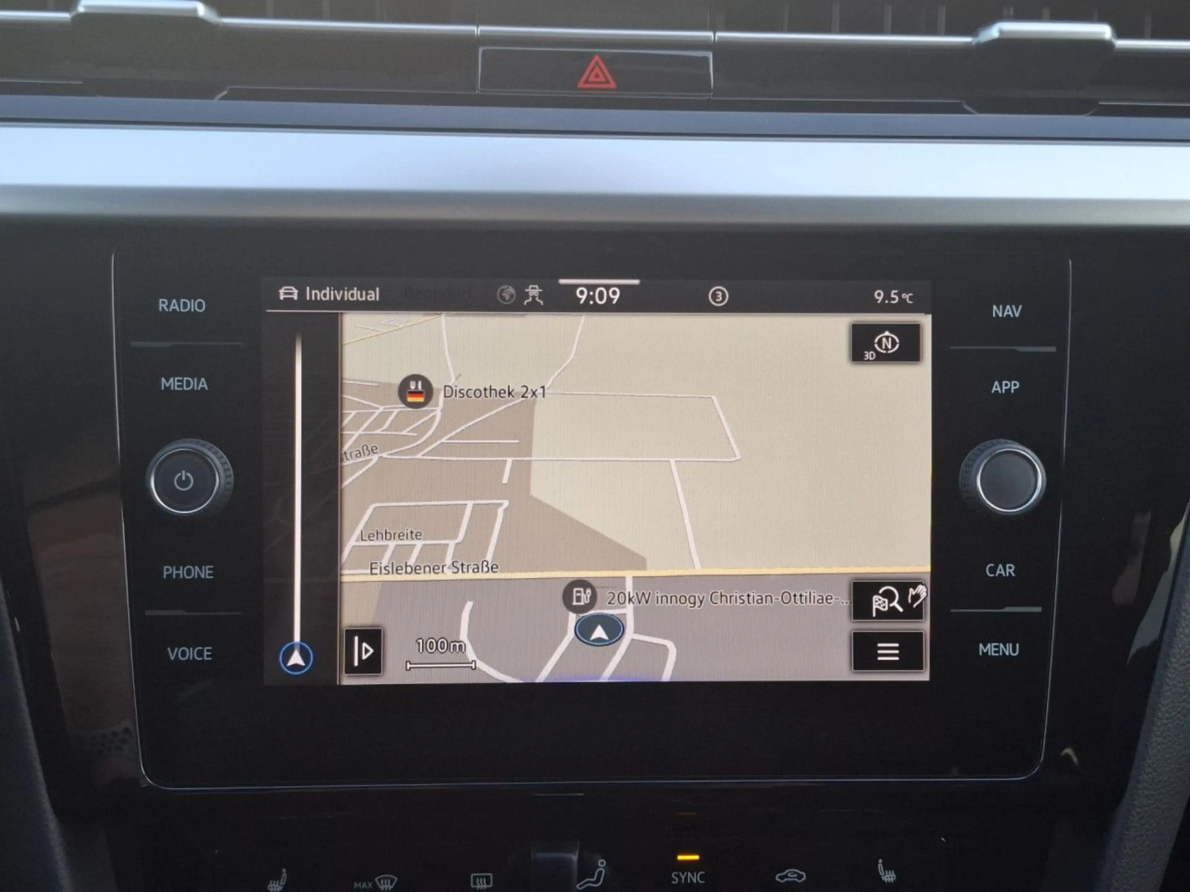 Volkswagen Arteon SHOOTINGBRAKE 2.0 TSI R-LINE+IQ.LIGHT+PANO — photo 15