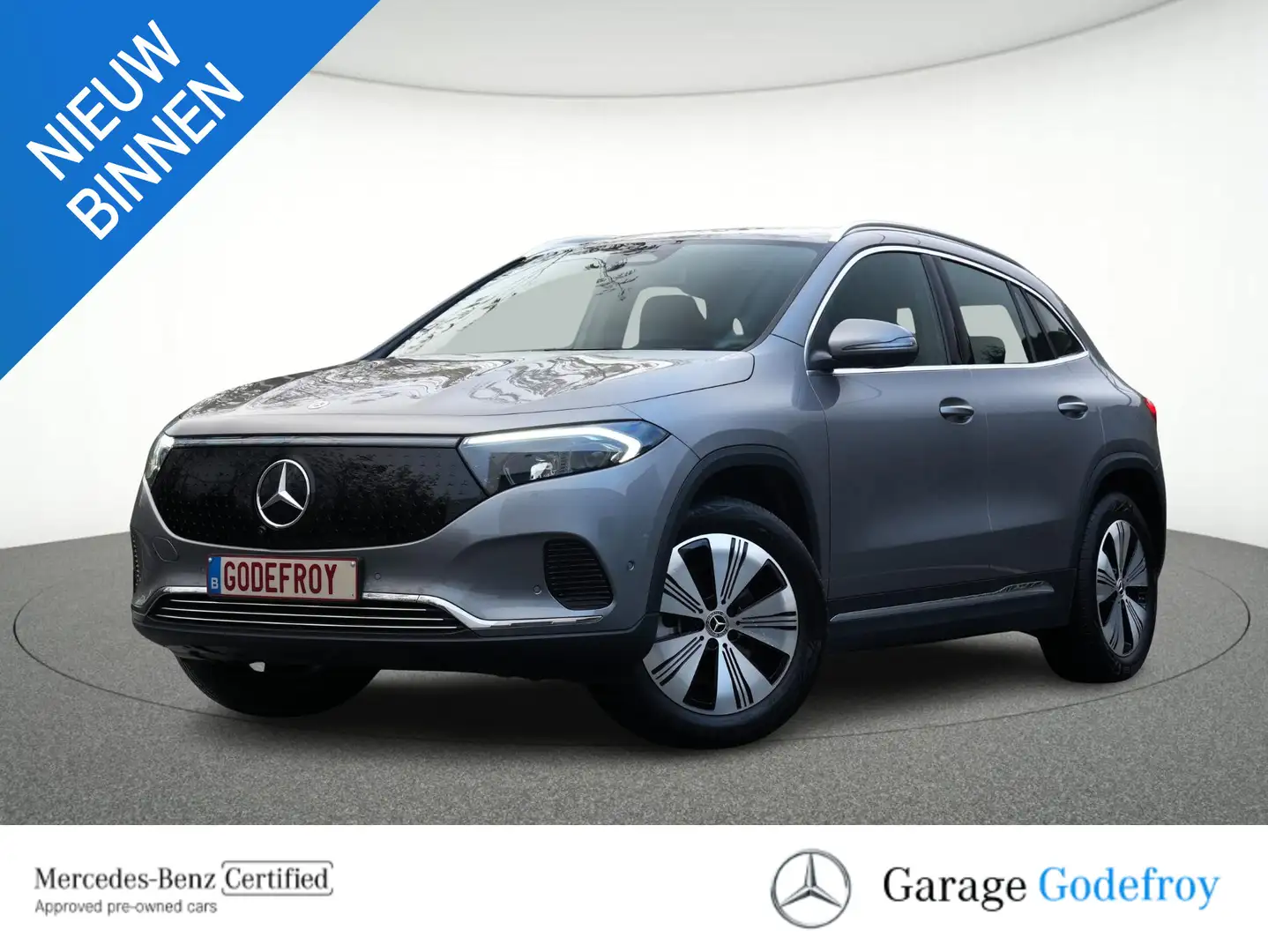 Mercedes-Benz EQA 300 EQA 4MATIC Grijs - 1