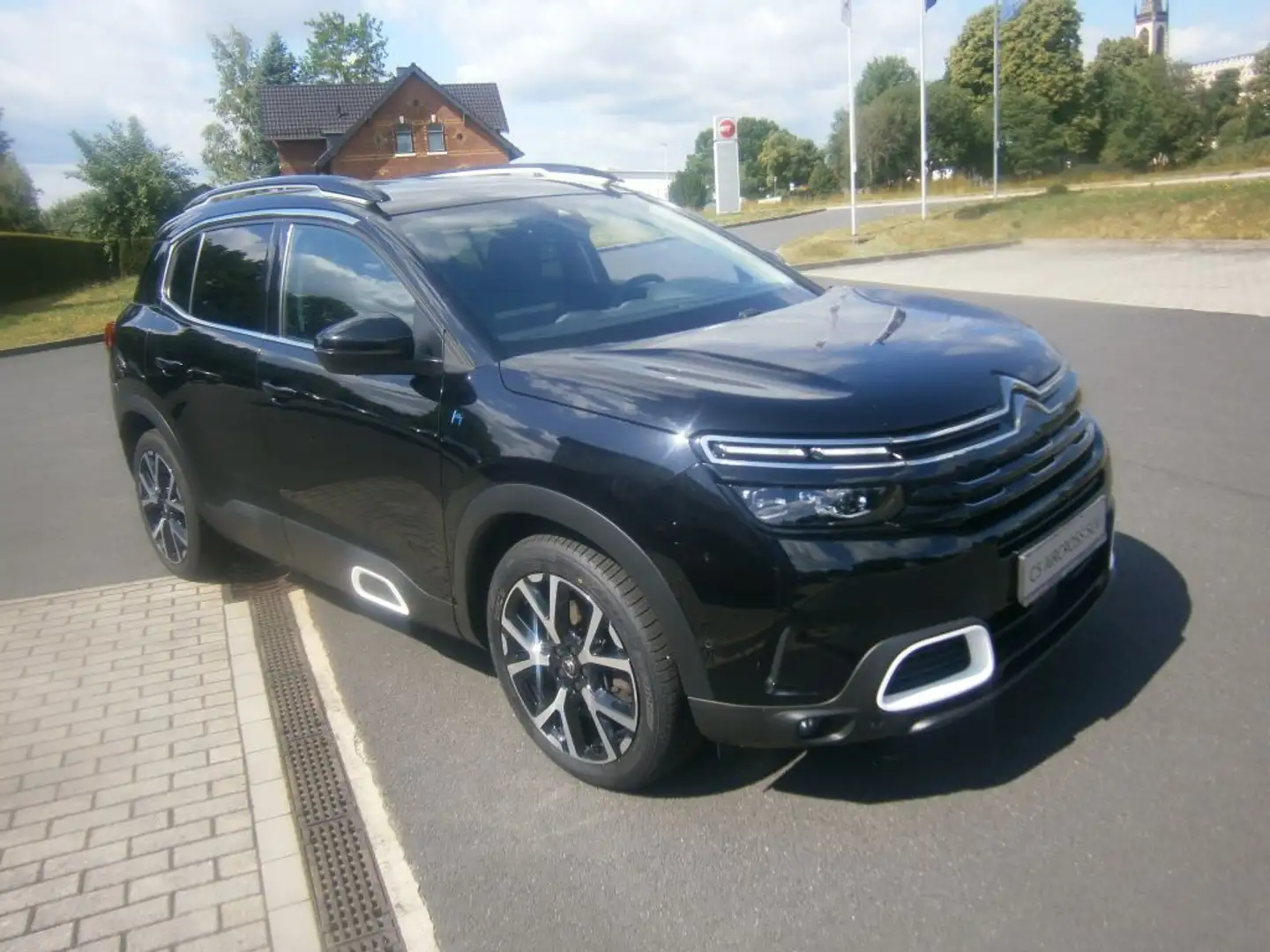 Citroen C5 Aircross Hybrid 225 e.EAT8 SHINE PACK Schwarz - 1