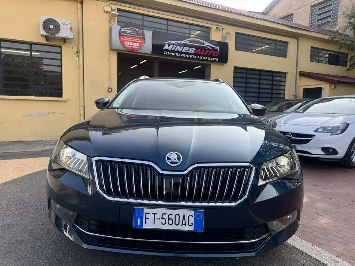 Skoda Superb Superb Wagon Wagon 2.0 tdi Sportline 150cv dsg Bleu - 2