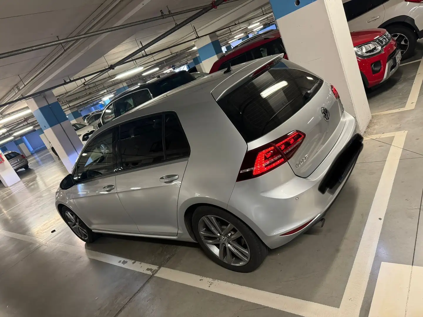 Volkswagen Golf 5p 1..6 tdi Highline 110cv auto - 2