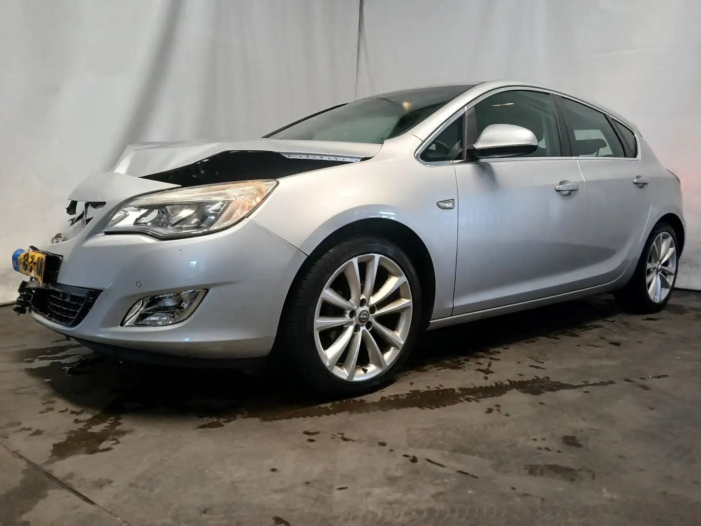 Opel Astra 1.4 Turbo Cosmo - Leer - Clima - Front Schade Grijs - 2