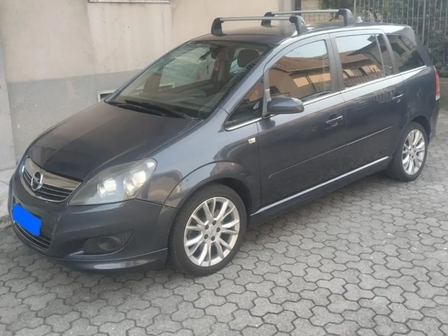 Opel Zafira 1.6  ecoM turbo 150cv Blau - 1