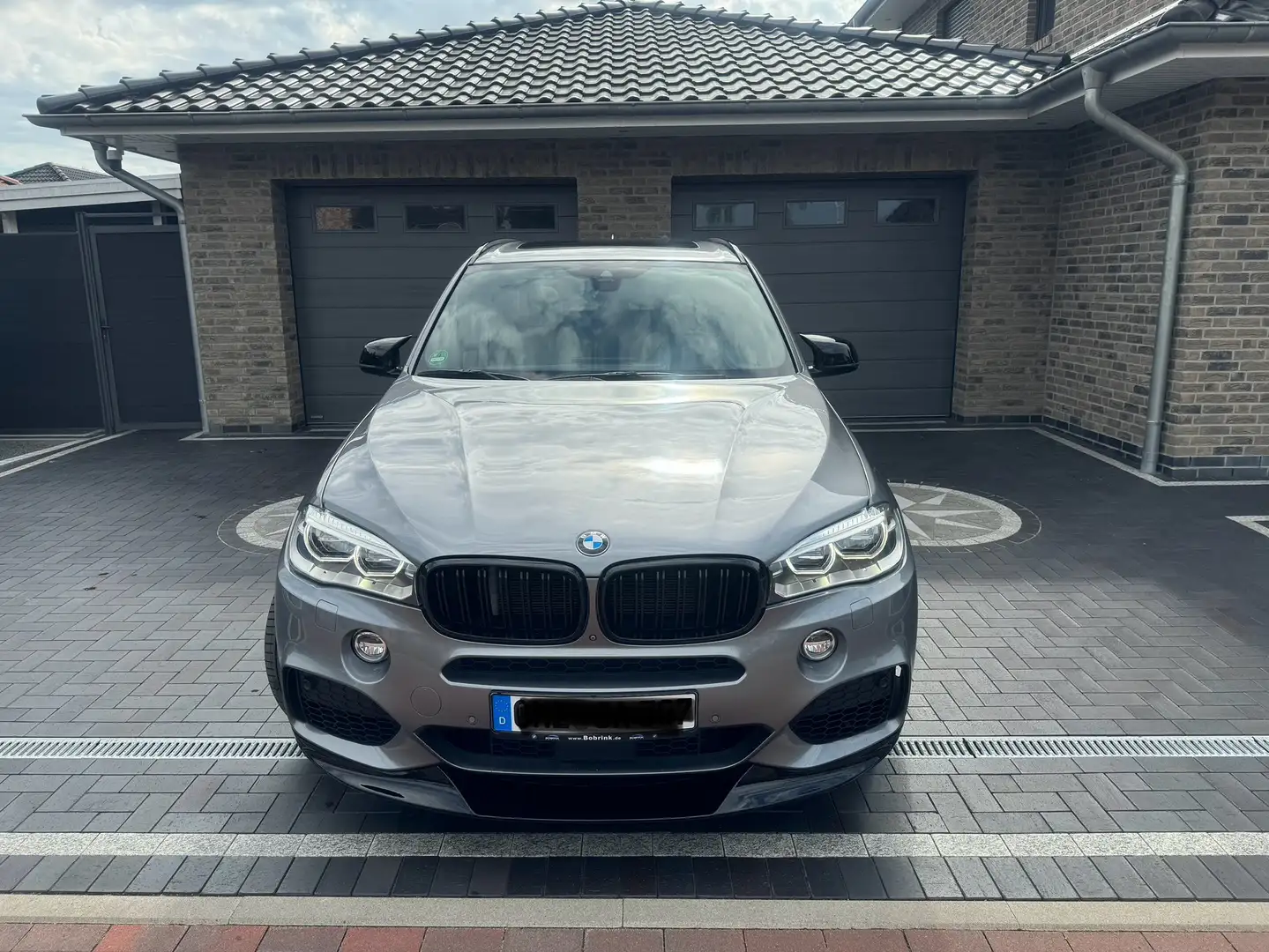 BMW X5 xDrive50i M-Performance HeadUp Kamera 360 Grau - 2
