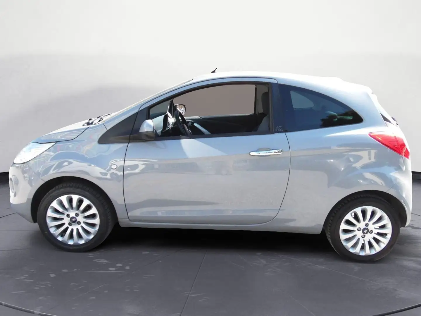 Ford Ka/Ka+ Ka+ 1.2 8V 69CV Titanium CON SOLO 79.000 KM. Gris - 2