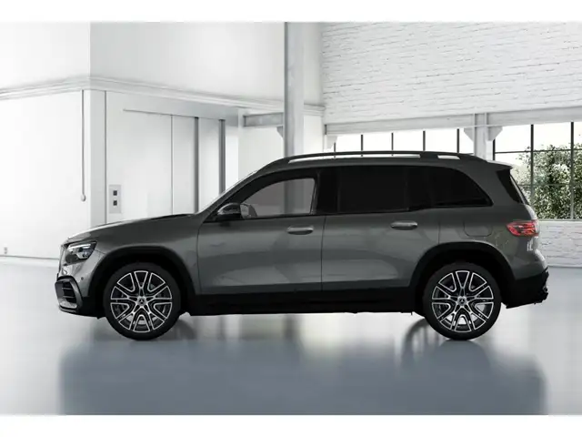 Mercedes-Benz GLB view 4