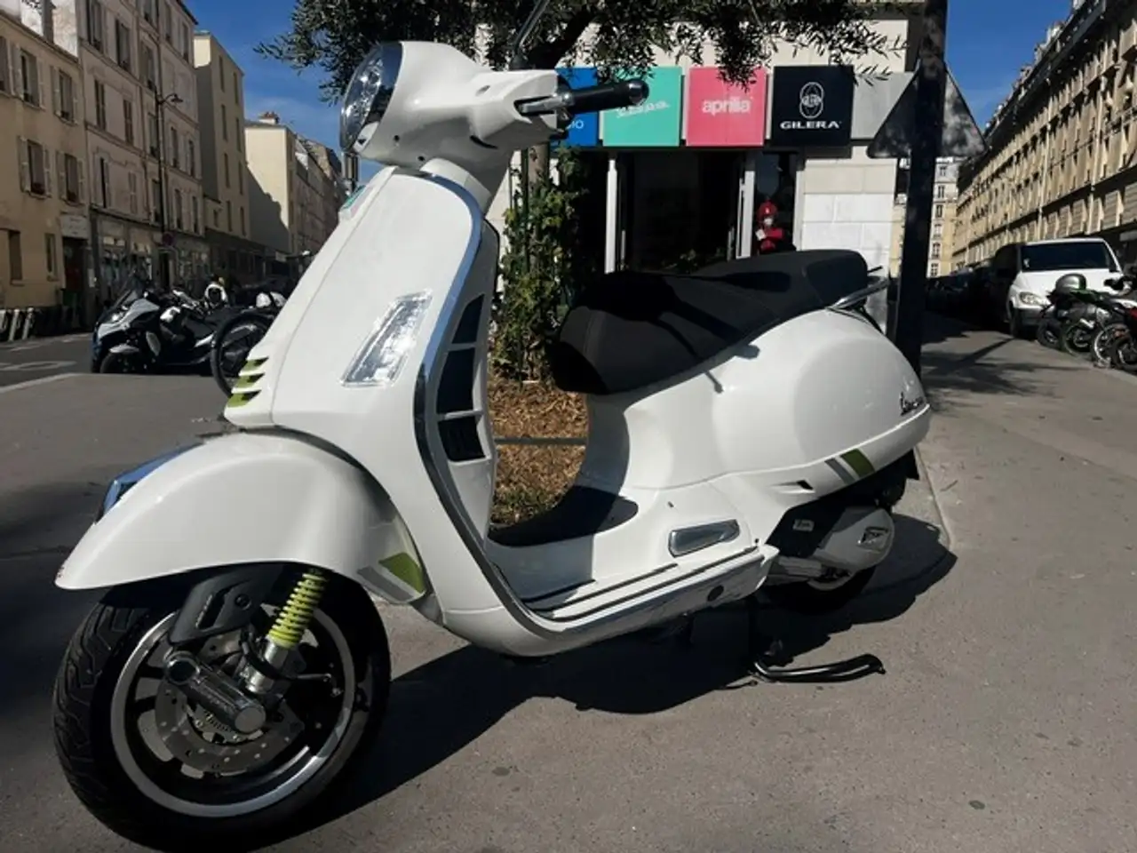 Vespa GT