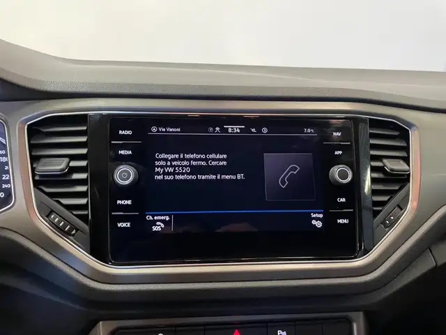 Volkswagen T-Roc view 11