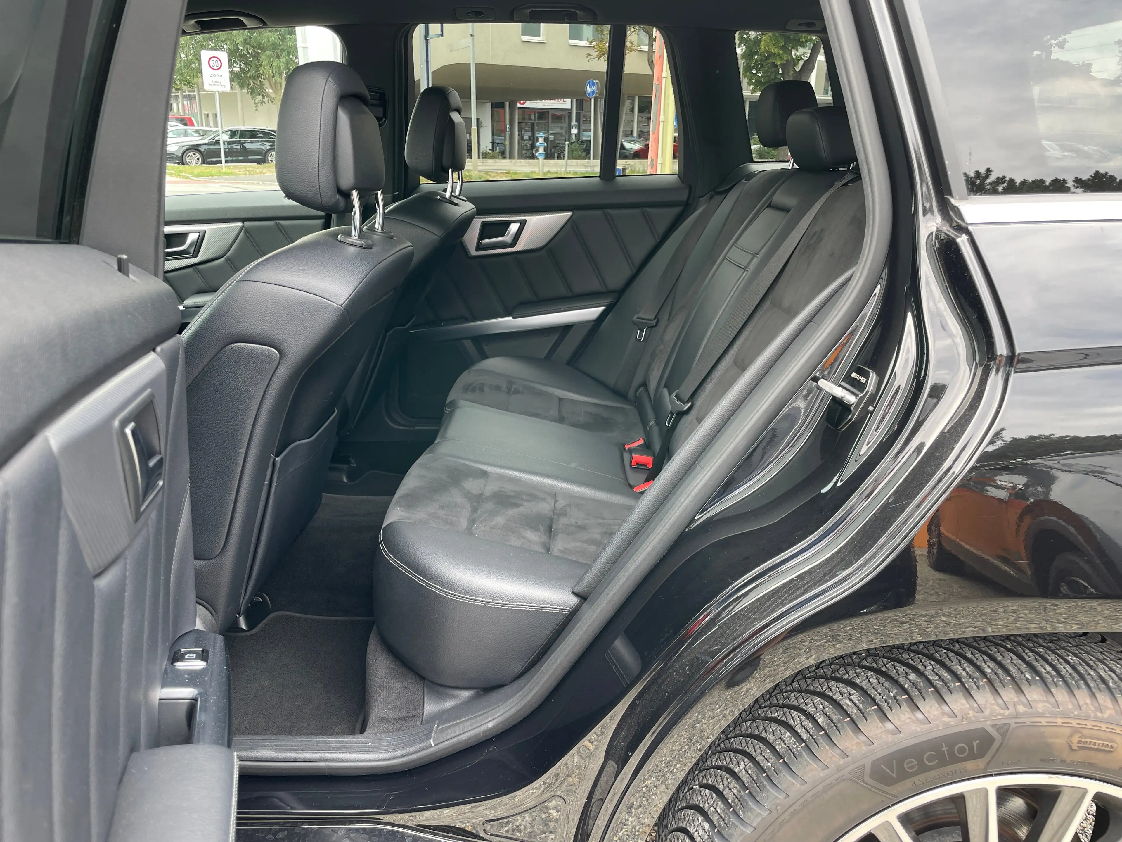 Mercedes-Benz GLK 220 CDI BlueEfficiency 4Matic *Leder*PDC*Sitzheizung* — photo 9