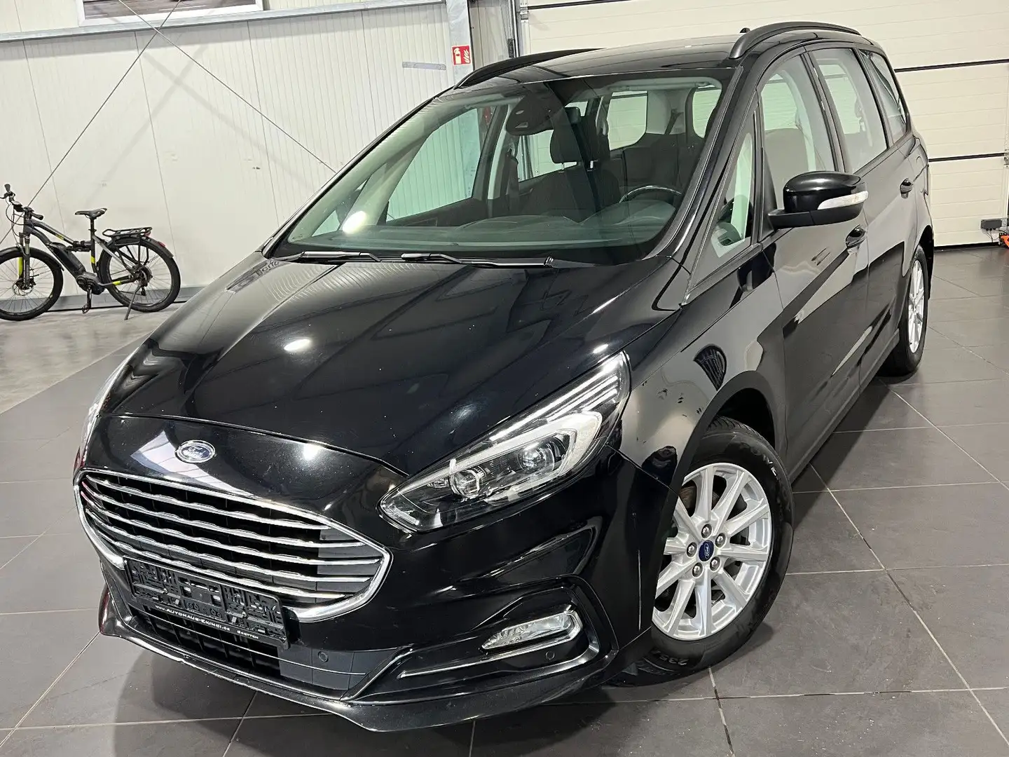 Ford Galaxy 2.0 TDCi Automatik *7-Sitze*LED*Navi*AHK* Schwarz - 1