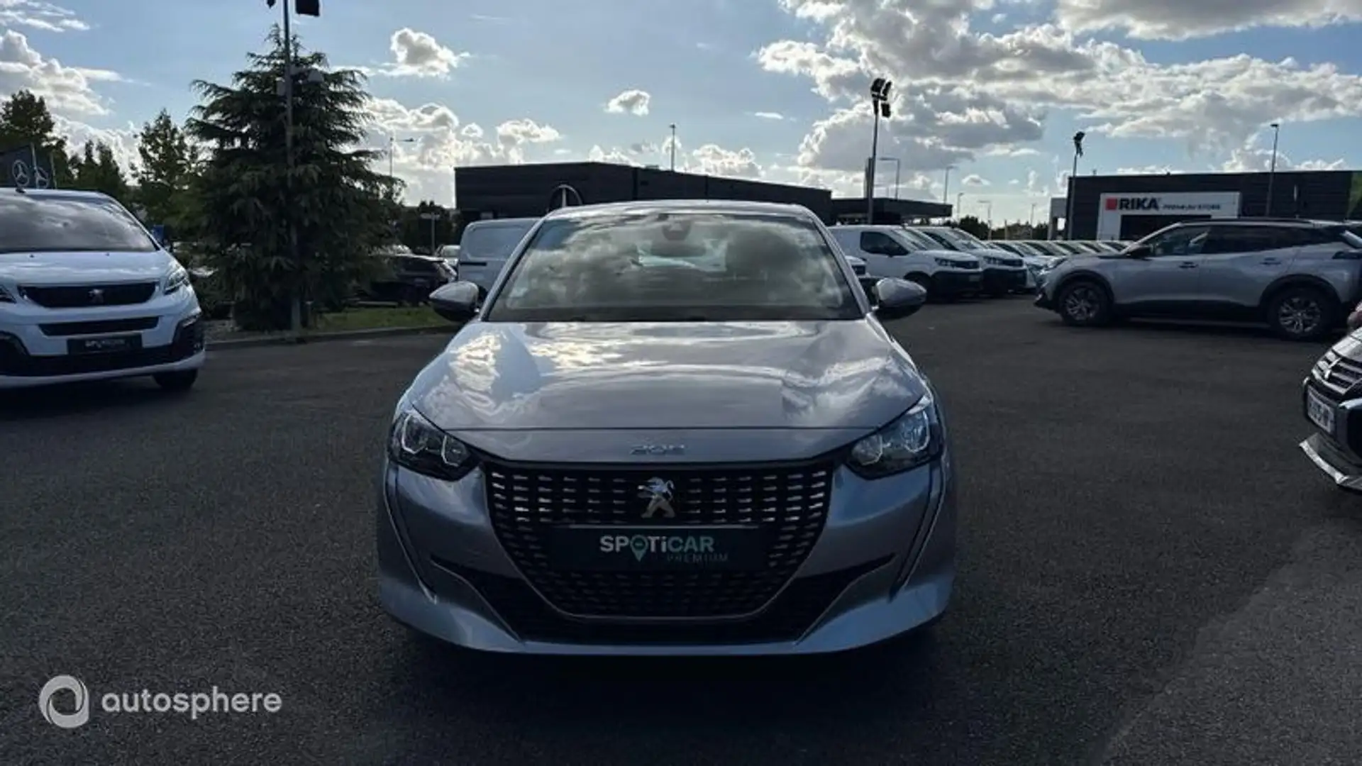 Peugeot 208 1.2 PureTech 100ch S\u0026S Allure - 2