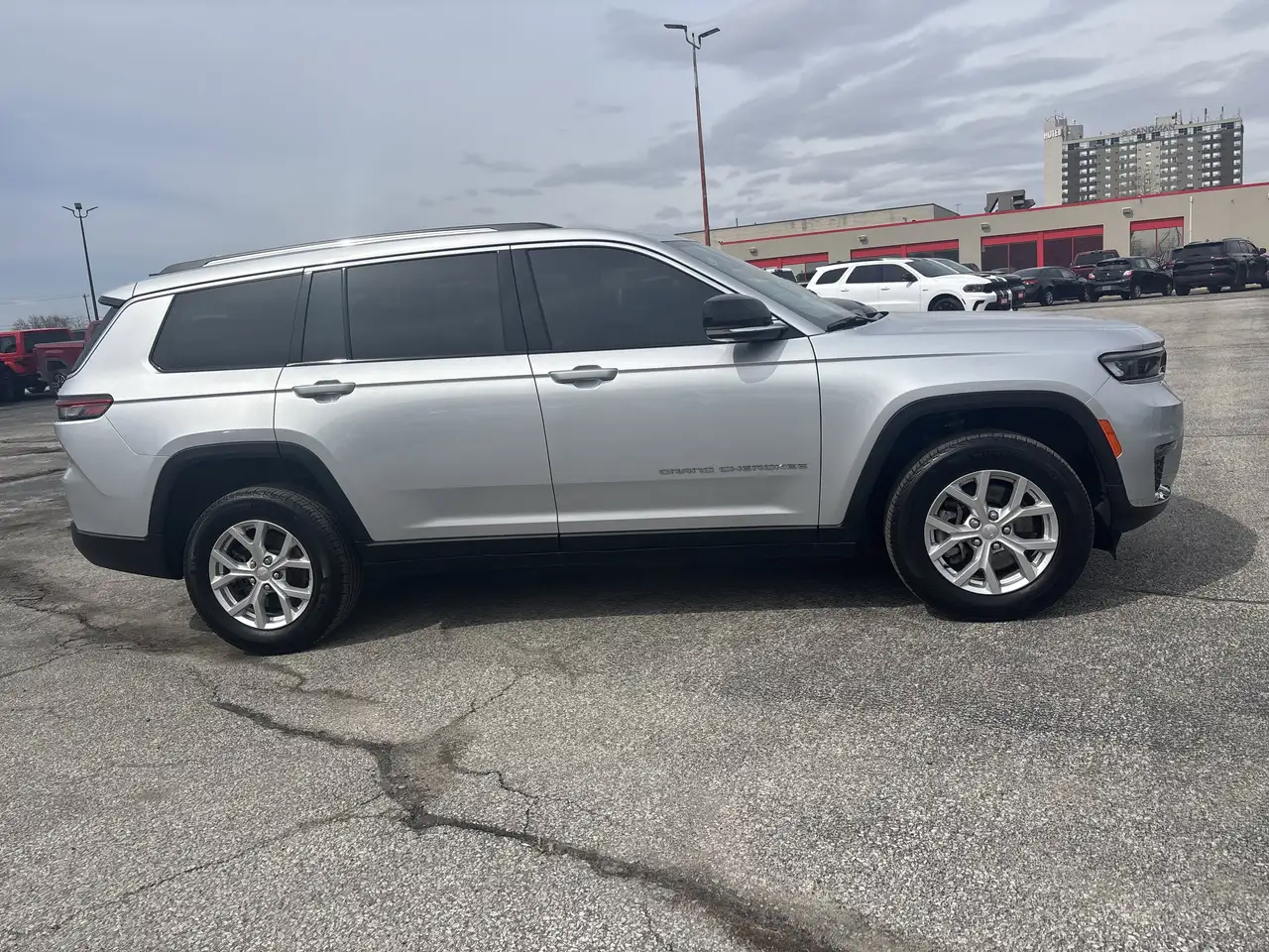 Jeep Grand Cherokee снимка Jeep Grand Cherokee