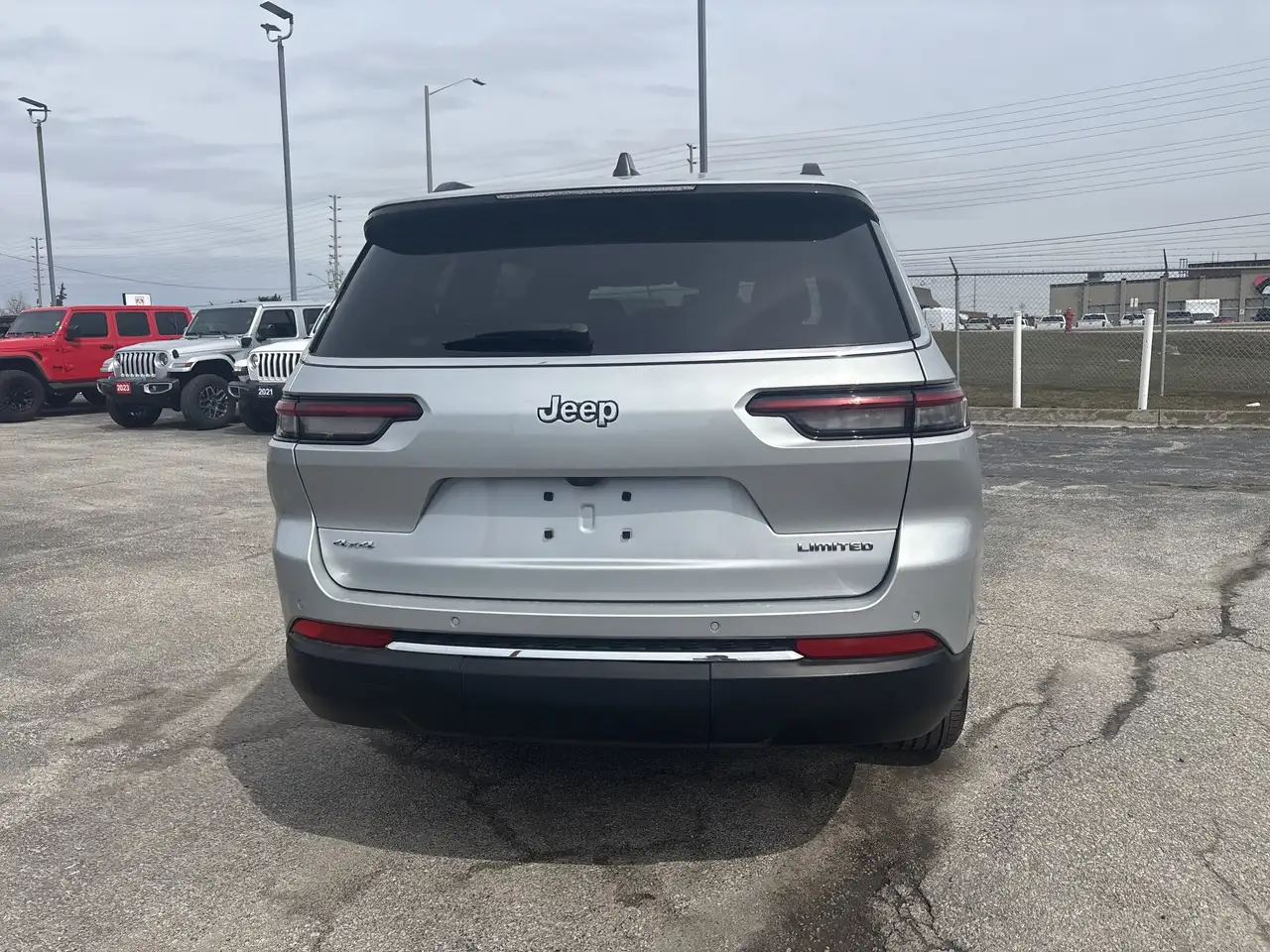 Jeep Grand Cherokee снимка Jeep Grand Cherokee