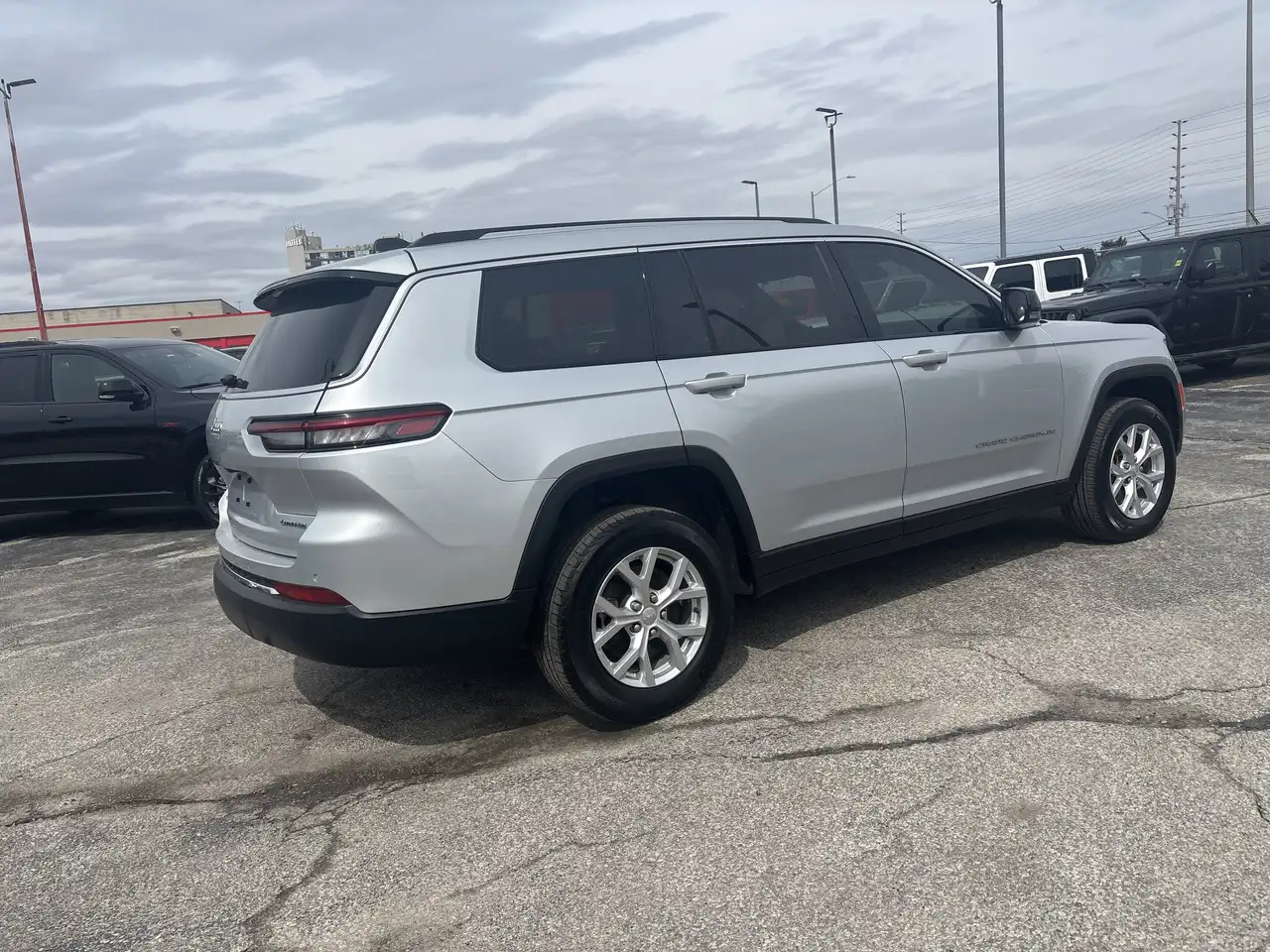 Jeep Grand Cherokee снимка Jeep Grand Cherokee