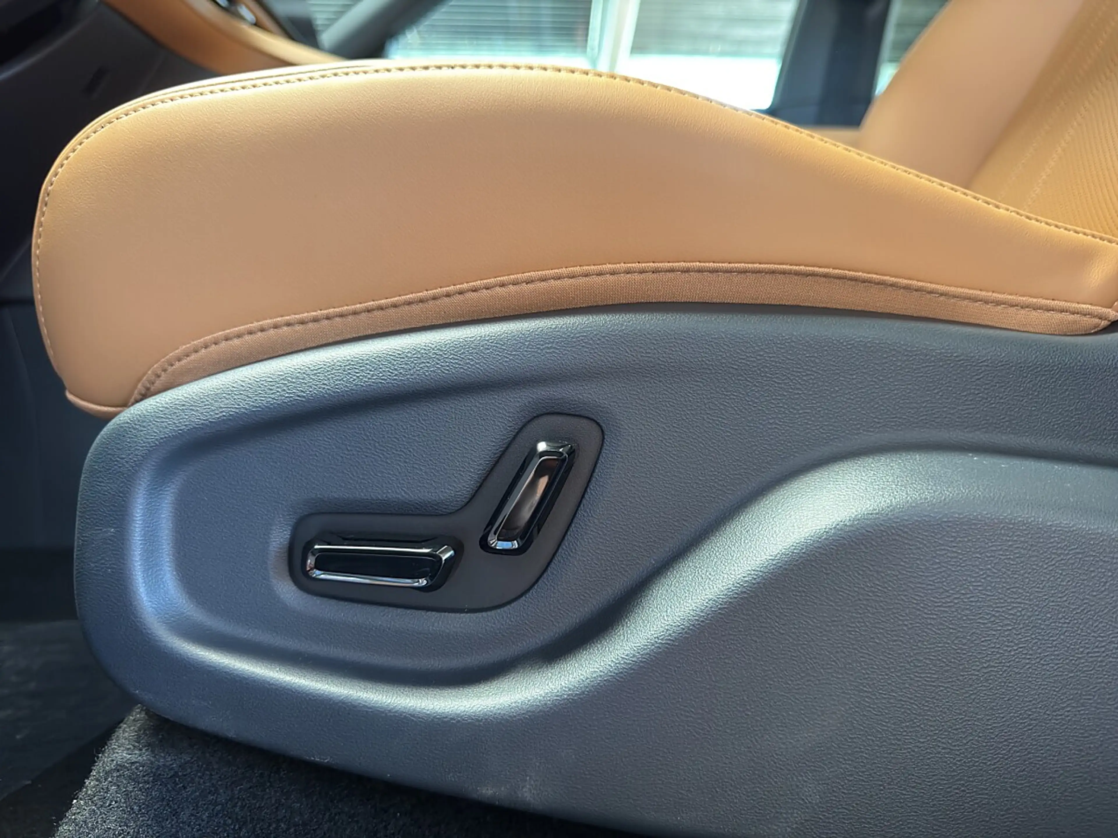 Geely Starray EM-i Max+ 8 Jahre Garantie — photo 15