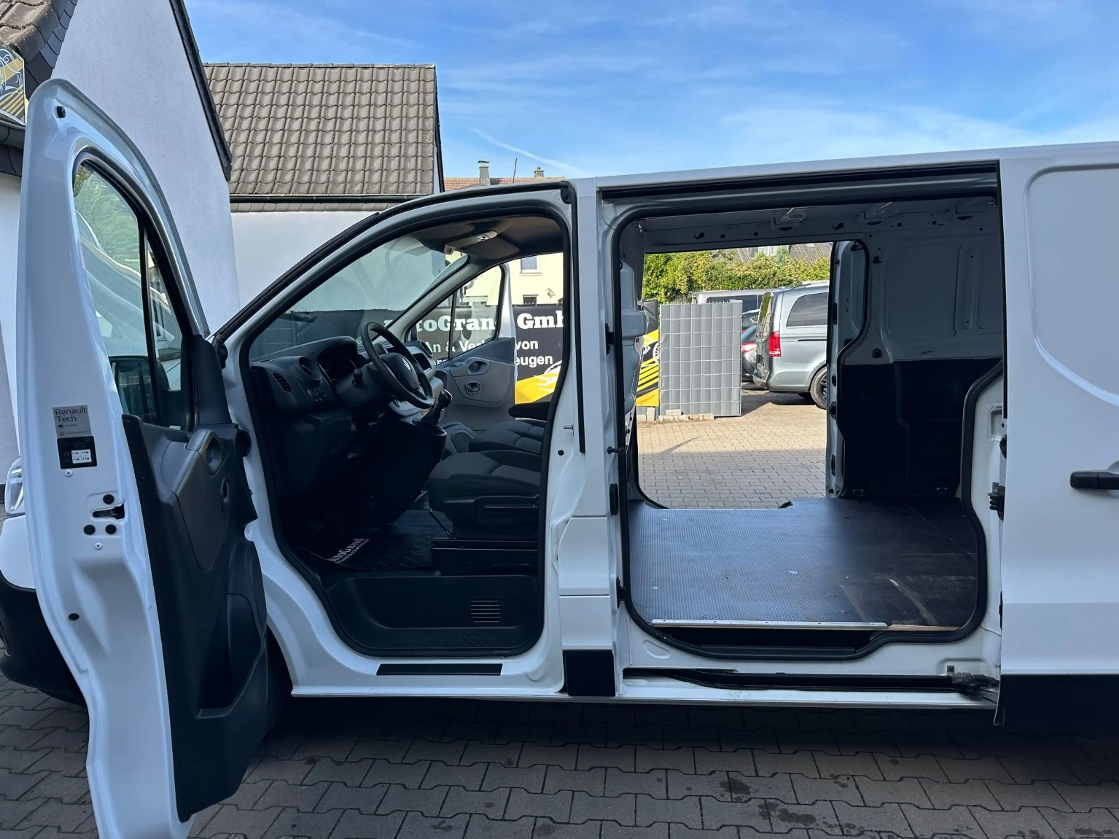Renault Trafic Kasten L2H1 3,0t Komfort*1HAND*Klima*AHK* — photo 13