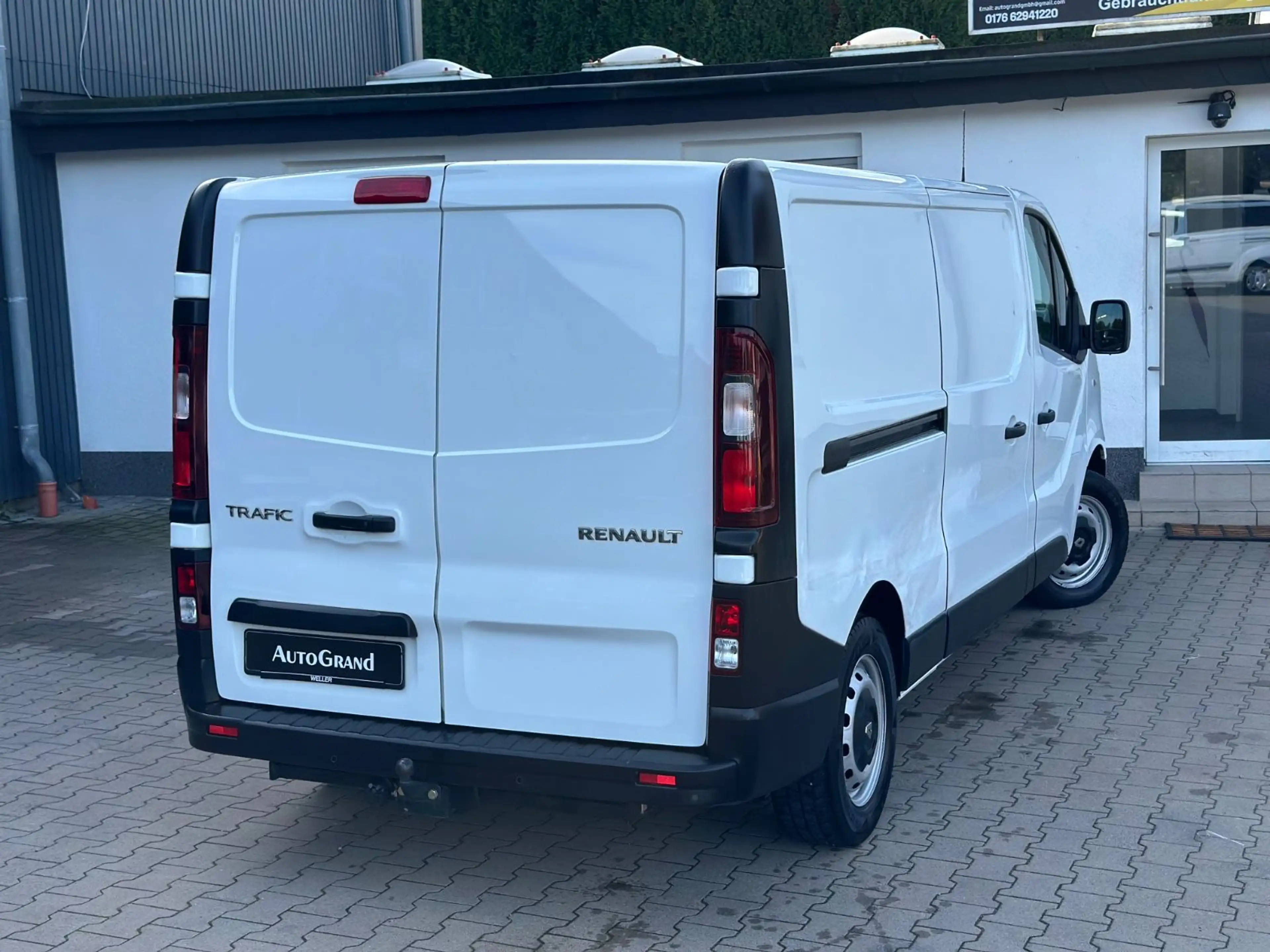 Renault Trafic Kasten L2H1 3,0t Komfort*1HAND*Klima*AHK* — photo 9