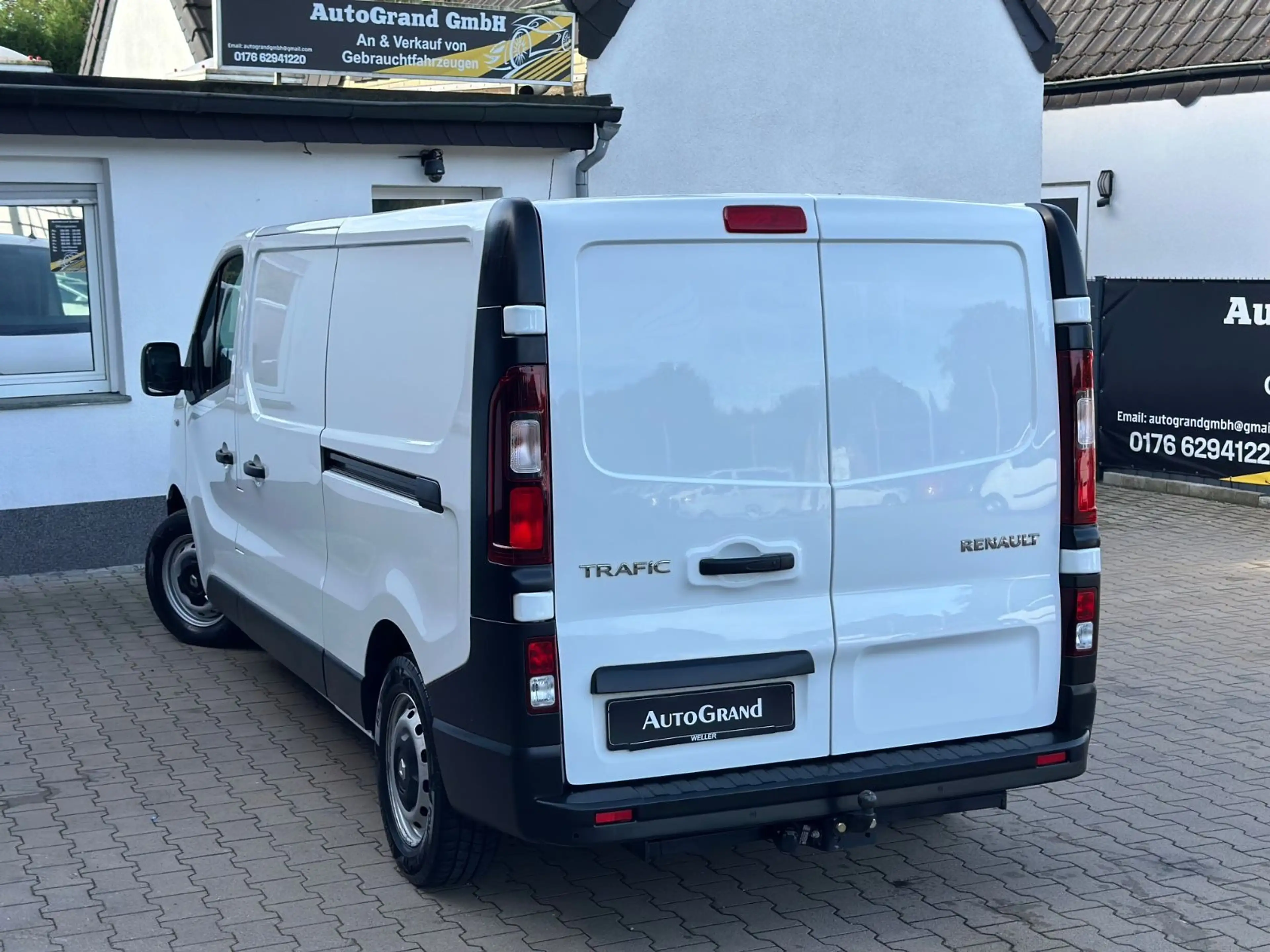 Renault Trafic Kasten L2H1 3,0t Komfort*1HAND*Klima*AHK* — photo 8