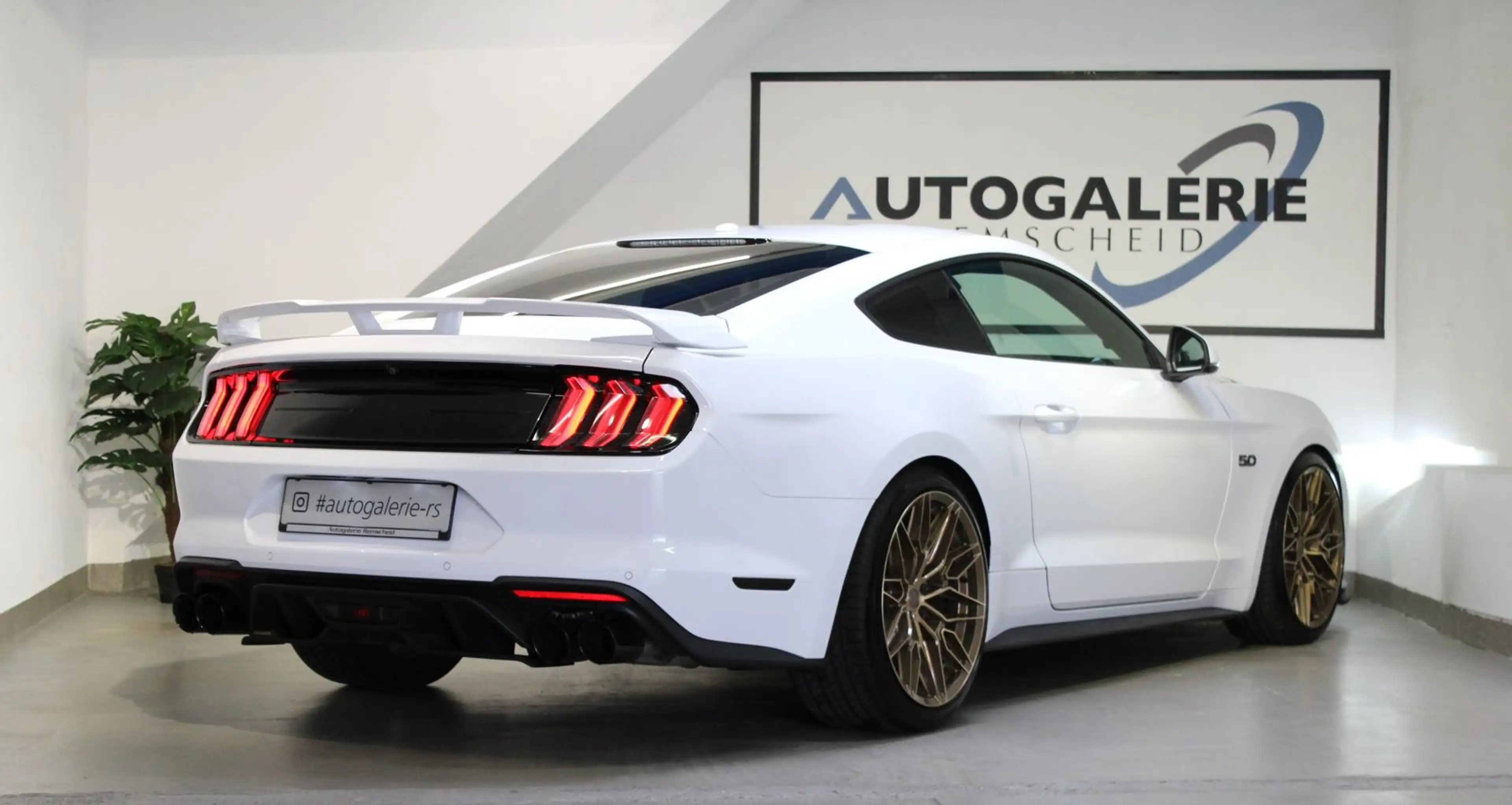 Ford Mustang GT V8 Fastback *DEUTSCH*VIRTUAL*S.ABGAS* — photo 3