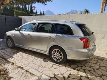 Avensis Wagon 2.0D-4D Executive Executive
